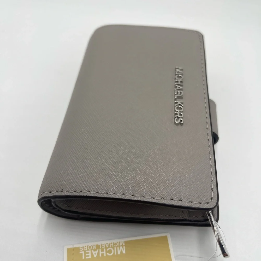 MICHAEL KORS Medium Saffiano Leather Bifold Zip CN Wallet Pearl Grey  NWT